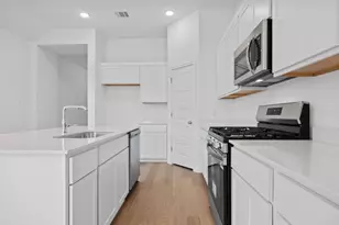 338 Bendecido Loop, Elgin, TX 78621 - Photo 10