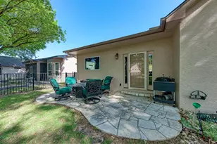 118 Bass St, Georgetown, TX 78633 - Photo 2