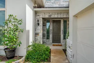 1404 Scenic Oaks Dr, Georgetown, TX 78628 - Photo 1
