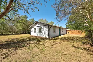 407 Magnolia St, Bastrop, TX 78602 - Photo 22