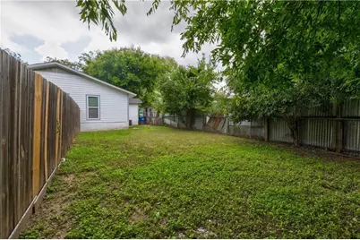 1006 Fiesta Street #A, Austin, TX 78702 - Photo 2