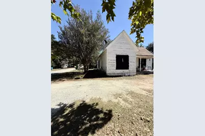 907 N Central Avenue, Cameron, TX 76520 - Photo 2