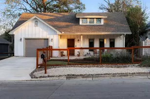 1441 Katy St, New Braunfels, TX 78130 - Photo 2