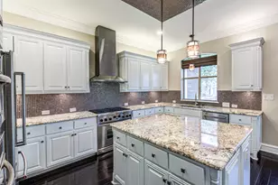 1917 Lakecliff Hills Ln, Austin, TX 78732 - Photo 12