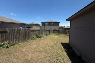 124 Niven Path, Jarrell, TX 76537 - Photo 14