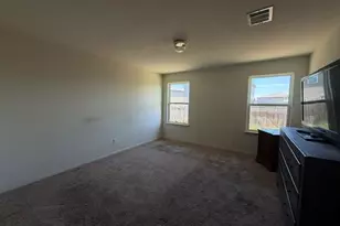 124 Niven Path, Jarrell, TX 76537 - Photo 6