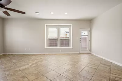 102 Preston Trail, San Marcos, TX 78666 - Photo 4