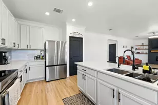 12508 Franklin D Roosevelt St, Manor, TX 78653 - Photo 16