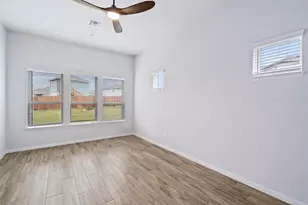 8316 Looksee Ln, Austin, TX 78744 - Photo 20