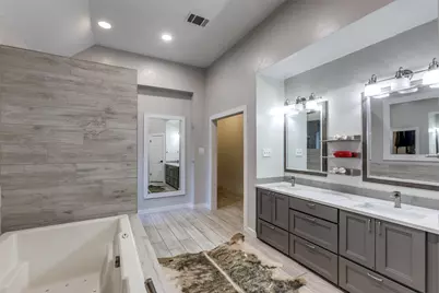 6 Stillmeadow Court, The Hills, TX 78738 - Photo 14