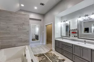6 Stillmeadow Ct, The Hills, TX 78738 - Photo 14