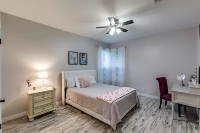 6 Stillmeadow Court, The Hills, TX 78738 - Photo 18