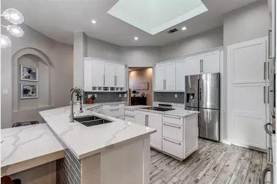 6 Stillmeadow Court, The Hills, TX 78738 - Photo 6