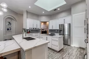 6 Stillmeadow Ct, The Hills, TX 78738 - Photo 6