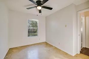 305 Regatta Ct, Lakeway, TX 78734 - Photo 4
