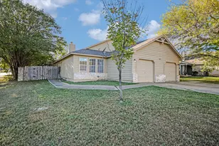 305 Regatta Ct, Lakeway, TX 78734 - Photo 1