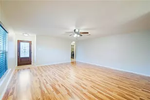 112 Millers Loop, Jarrell, TX 76537 - Photo 6