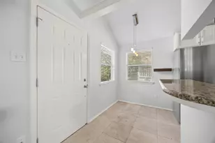 1110 W 22nd St, Austin, TX 78705 - Photo 14
