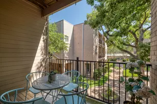 611 E 45th St, Austin, TX 78751 - Photo 10
