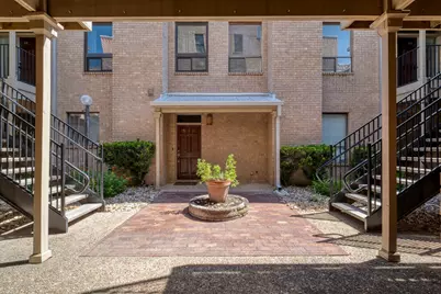 611 E 45th Street #19, Austin, TX 78751 - Photo 2