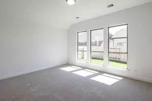 213 Green Brush Dr, Liberty Hill, TX 78642 - Photo 4