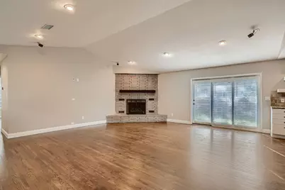 210 College Street, Round Rock, TX 78664 - Photo 2