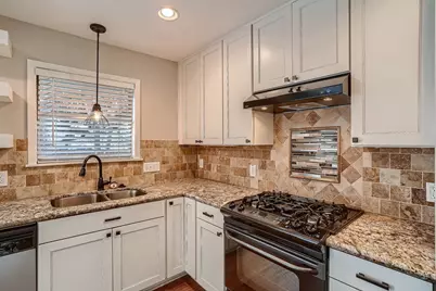 210 College Street, Round Rock, TX 78664 - Photo 8
