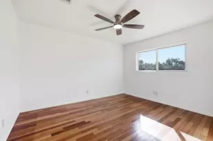 3500 Peregrine Falcon Dr, Austin, TX 78746 - Photo 18