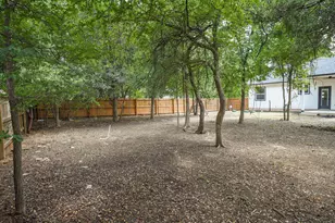 134 Pohakuloa Dr, Bastrop, TX 78602 - Photo 28