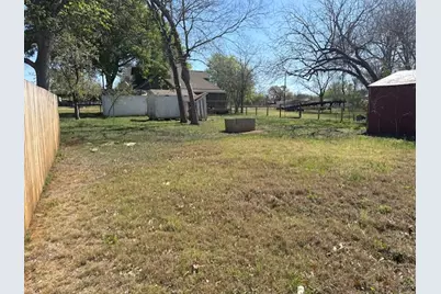 517 Giddings Street, Lexington, TX 78947 - Photo 8
