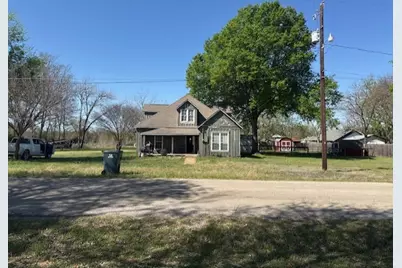 517 Giddings Street, Lexington, TX 78947 - Photo 1