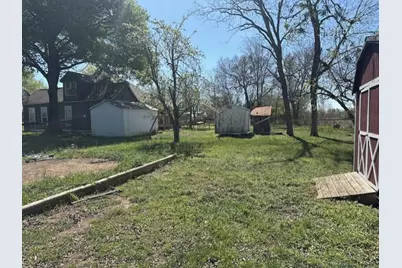 517 Giddings Street, Lexington, TX 78947 - Photo 6