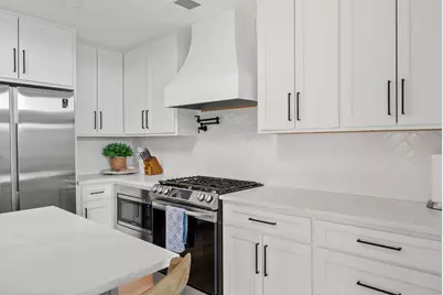 18300 West Rim Drive, Jonestown, TX 78645 - Photo 12