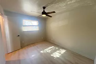 620 S 1st St, Austin, TX 78704 - Photo 24