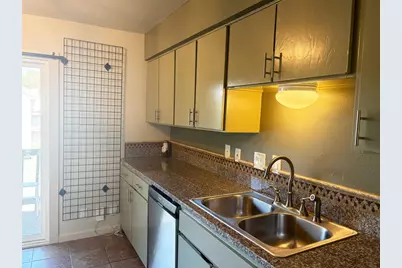 620 S 1st Street #201, Austin, TX 78704 - Photo 10