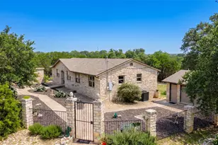 30 Pecan 2, Florence, TX 76527 - Photo 2