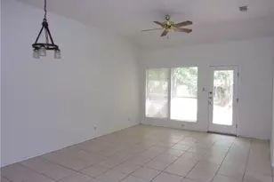 1227 Armadillo Rd, Austin, TX 78745 - Photo 6