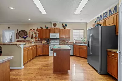 259 Burr Oak Trail, Harper, TX 78631 - Photo 10