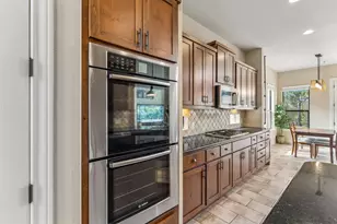 205 E Adelanta Place, Round Rock, TX 78681 - Photo 16