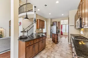 205 E Adelanta Place, Round Rock, TX 78681 - Photo 14