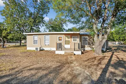 1309 Blackjack Street, Lockhart, TX 78644 - Photo 14