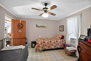 1309 Blackjack St, Lockhart, TX 78644 - Photo 10