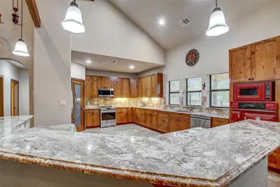 18197 Fm 619, Elgin, TX 78621 - Photo 14