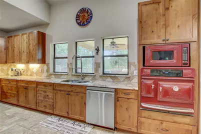 18197 Fm 619, Elgin, TX 78621 - Photo 12