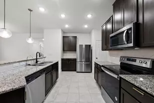 544 Ayinger Ln, Austin, TX 78728 - Photo 10