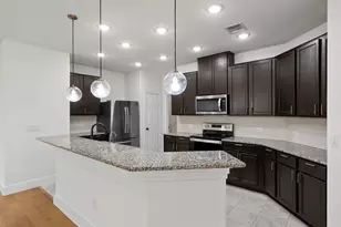 544 Ayinger Ln, Austin, TX 78728 - Photo 12