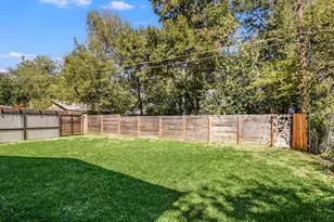 402 Zennia St, Austin, TX 78751 - Photo 28