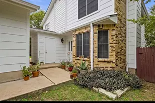 2102-A Kenneth Ave, Austin, TX 78741 - Photo 2