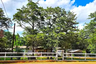 184 Arrowhead Dr, Smithville, TX 78957 - Photo 14