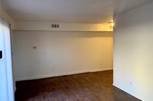 2904 Sweeney Ln, Austin, TX 78723 - Photo 2